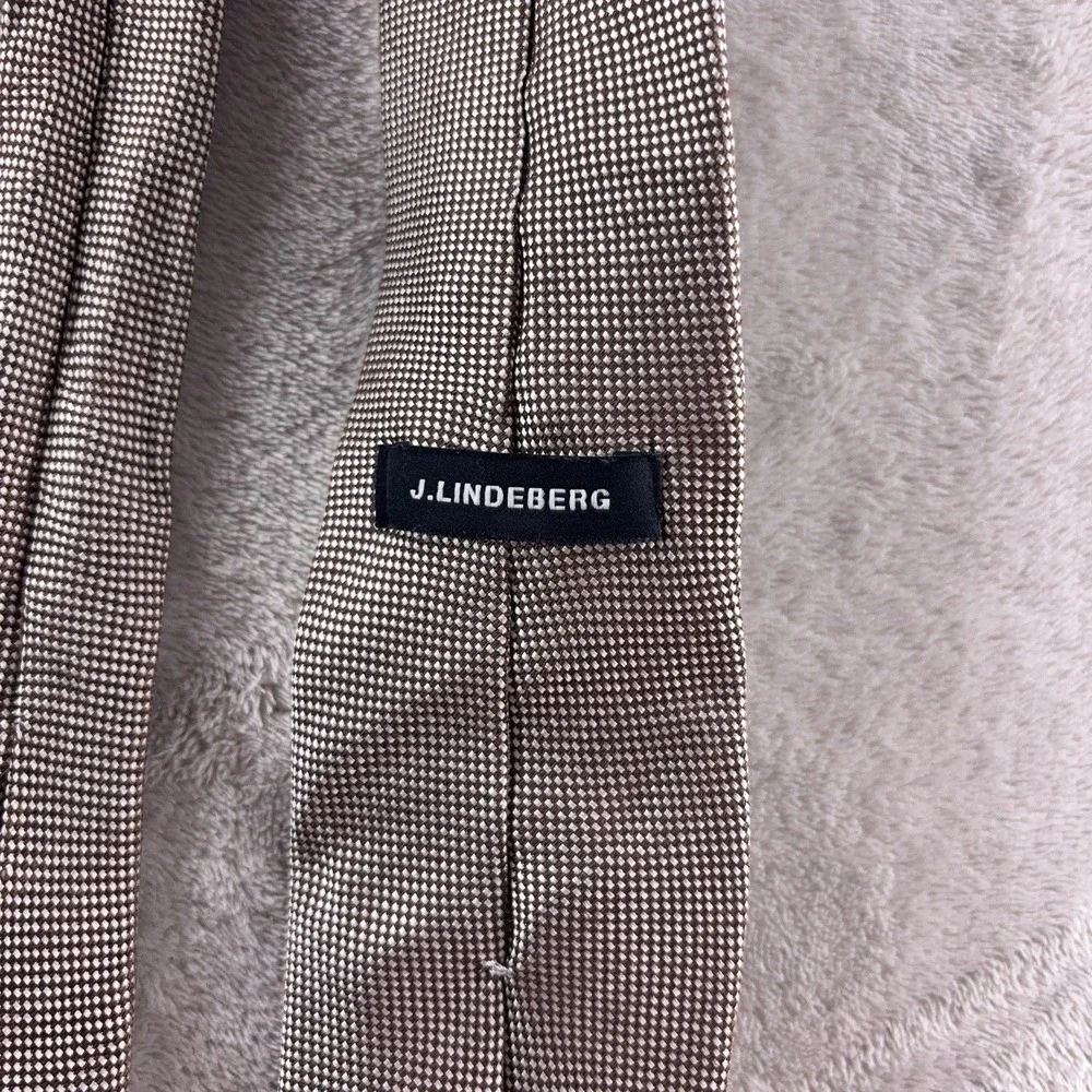 J. Lindeberg Necktie Mens Beige Micro Dot Silk Classic‎ Designer Tie